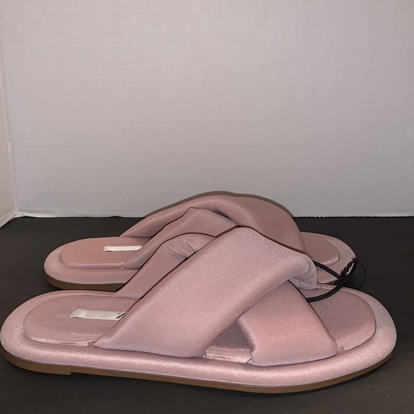 Brand new Zara quilted slides - Picture 4 of 9